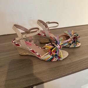 Betsey Johnson Lizzie raffia espadrilles wedges size 8.5